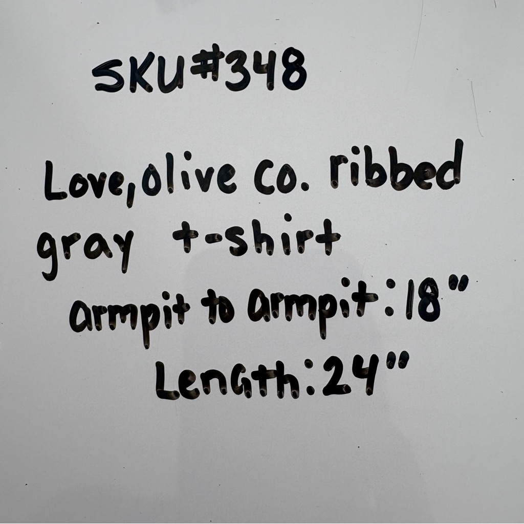 Love Olive Co Gray Ribbed V-Neck T-Shirt Women’s Size Small Short Sleeve Nwt — image 8 of 8